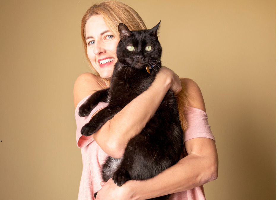 June 4th Is National Hug Your Cat Day – Let’s Celebrate!