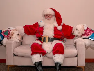 Pictures with santa for pet friendly holiday travel